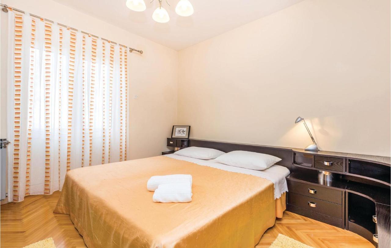 Lovely Apartment In Matulji With Kitchen Exteriör bild
