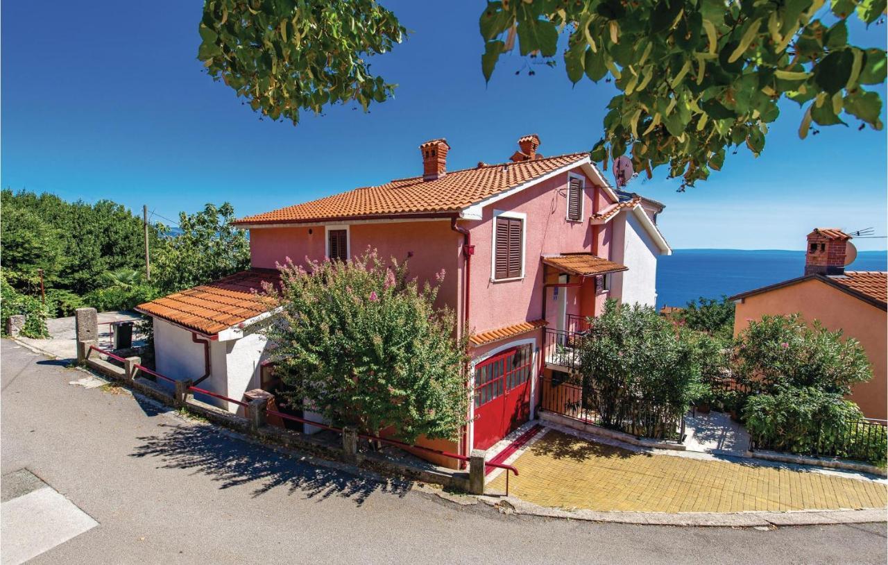 Lovely Apartment In Matulji With Kitchen Exteriör bild